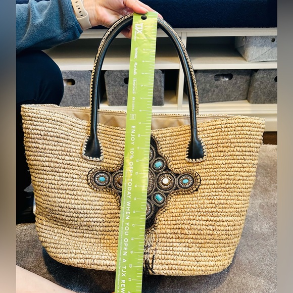 Straw Bag tote from Four Seasons Hotel shop - Picture 8 of 8